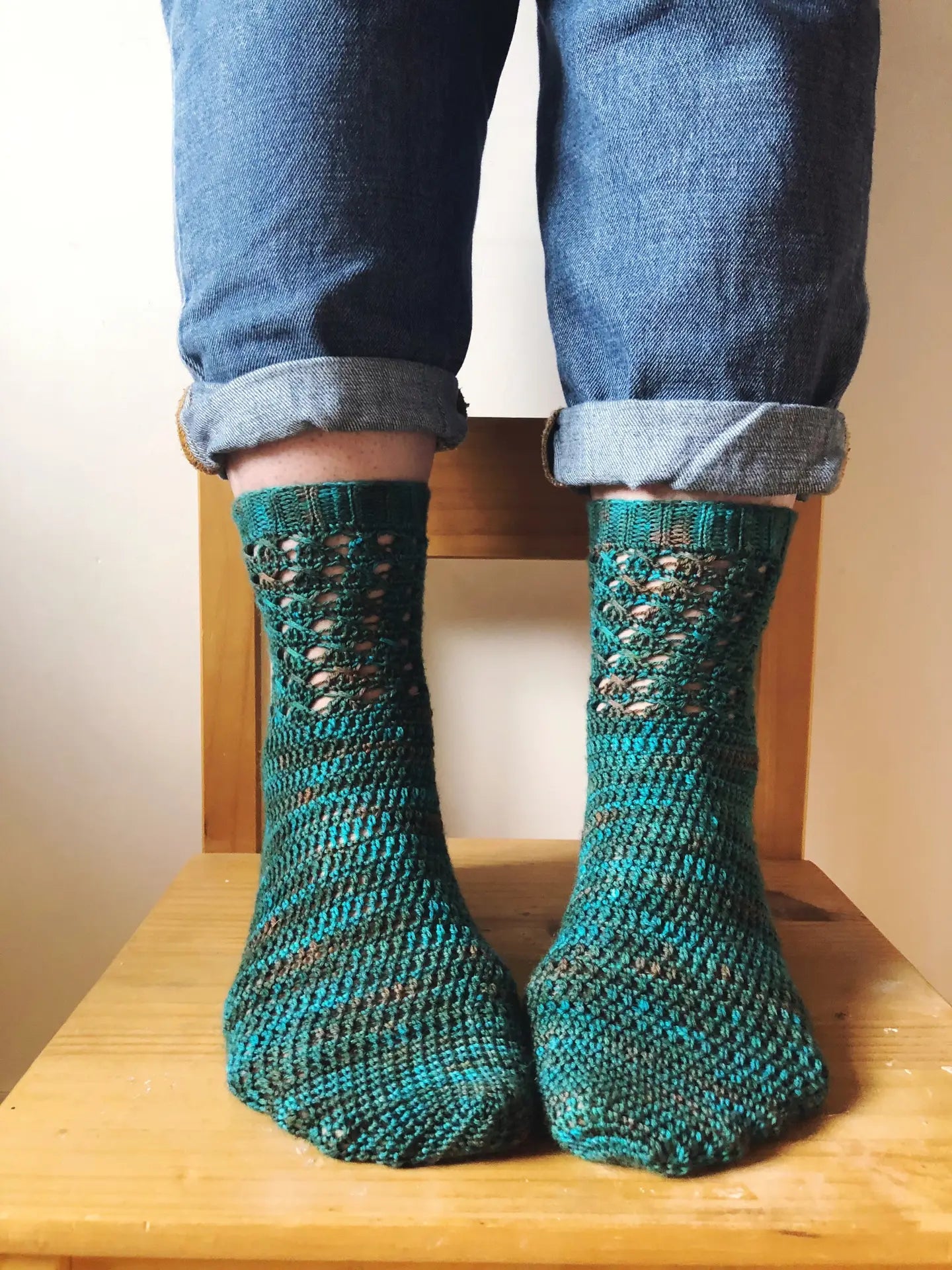 Gaspeite Socks - Crochet Pattern